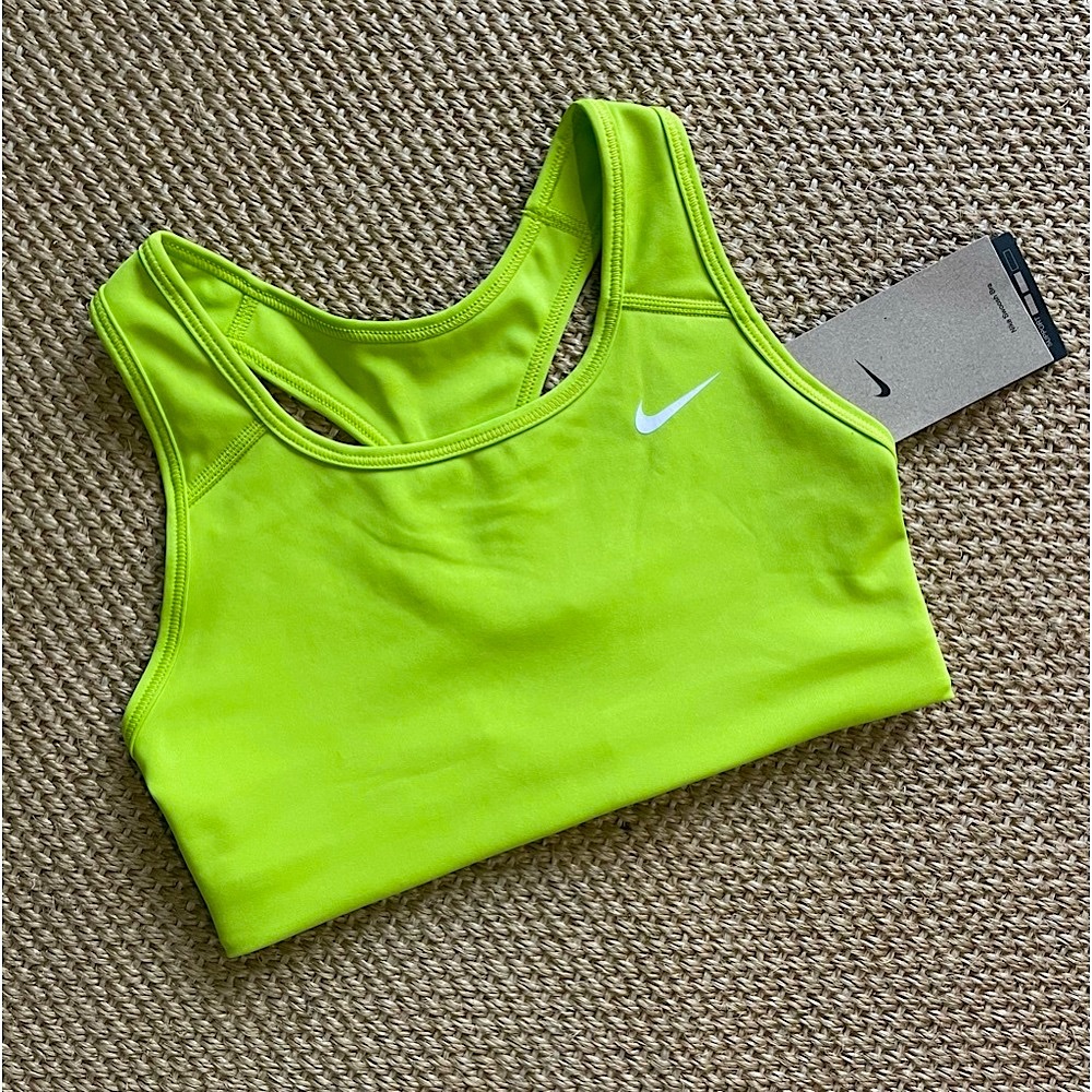 Nike Swoosh Bra